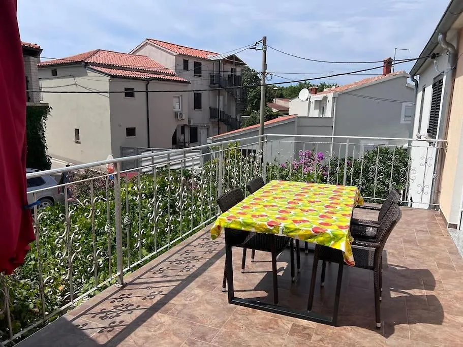 Comfy Apartment Premantura